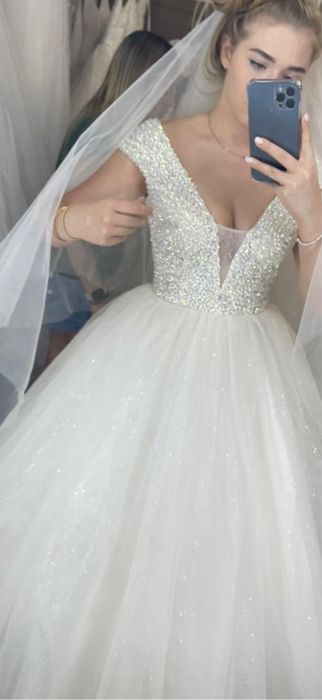 Свадебное платье