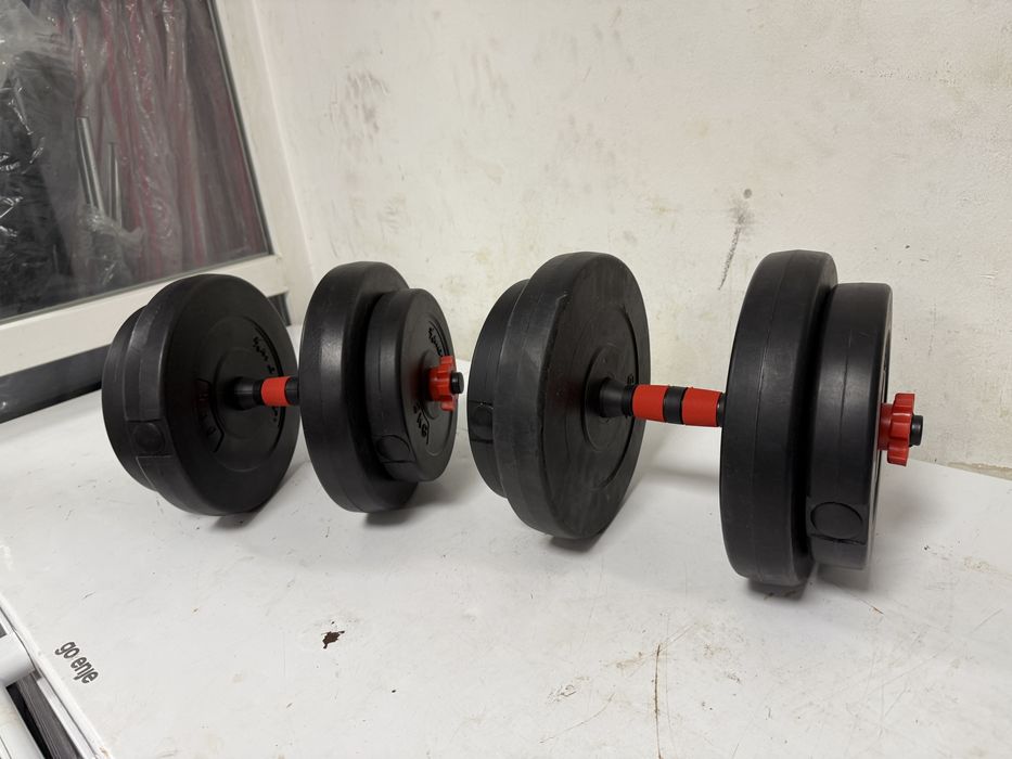 Gantere reglabile noi Germany set 30 kg. 15 kg+15 kg=30 kg pret 190 le