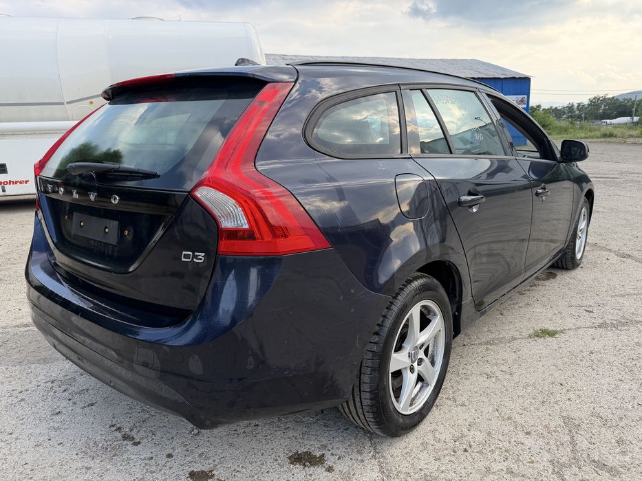 Volvo V60, 2015, se dezmembreaza sau se vinde complet, 2.0 diesel EURO 6, volan dreapta,Masina se poate proba