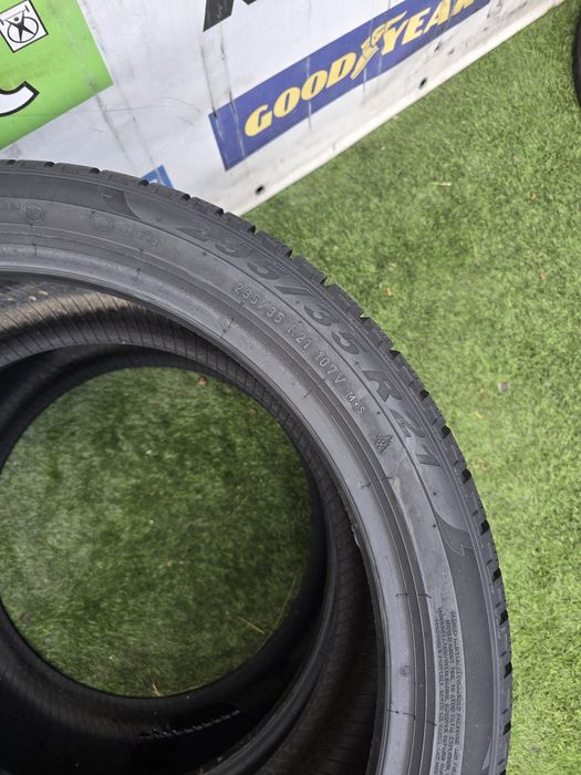 Set 265 40 21  295 35 21 pirelli m+s