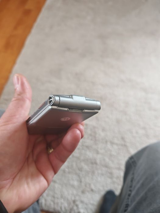 Telefon  Motorola V3 RAZR