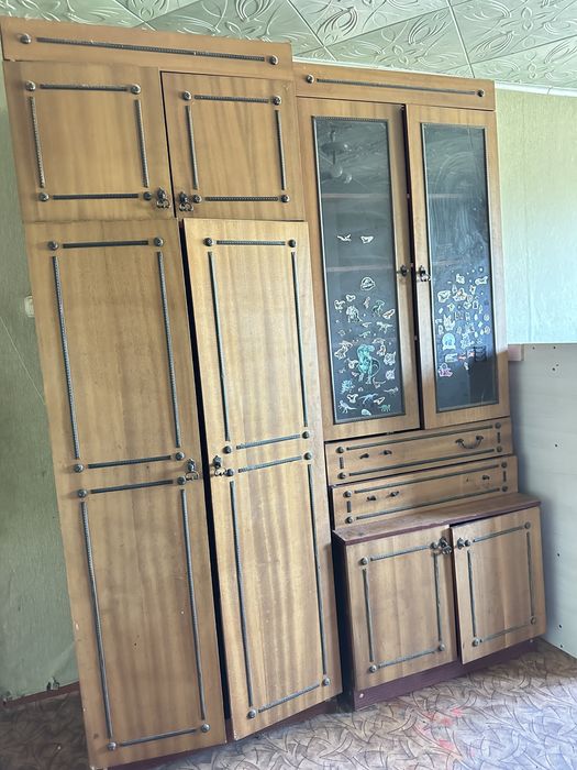 Отдам бесплатно шкафы