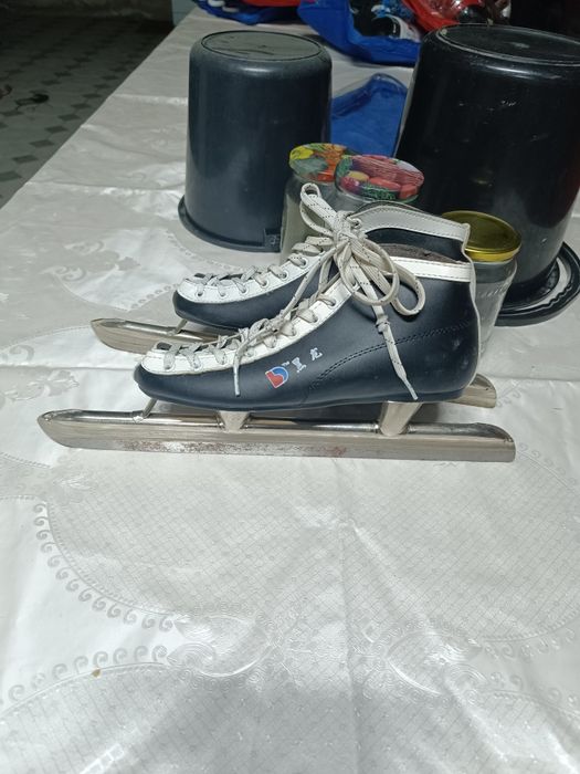 Конькй профессиональные