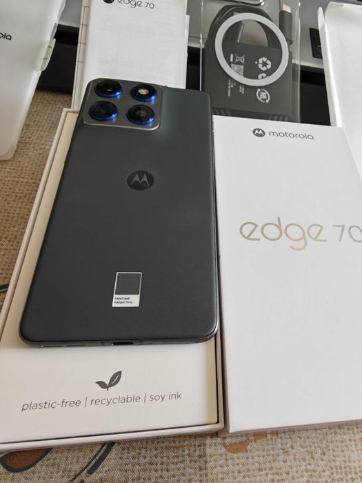 Motorola Edge 70 12/512 Pantone Gadget Grey