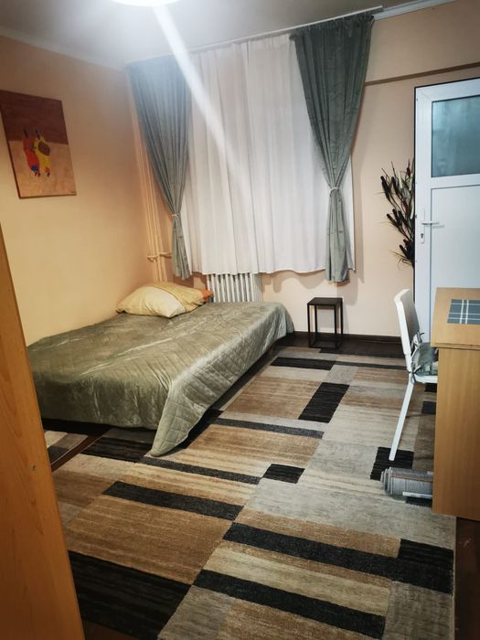 Închiriez apartament cu 1 cameră