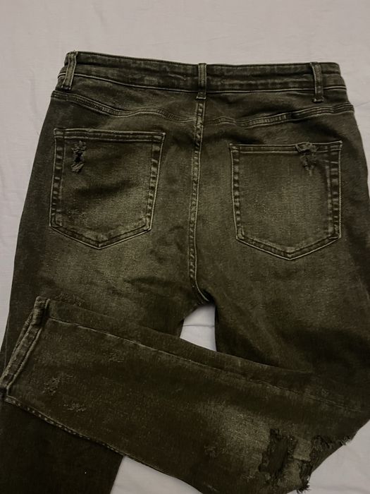 Blugi rupti barbati zara 46