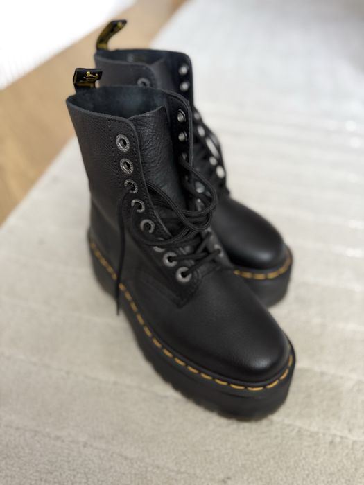 Кубинки Dr. Martens