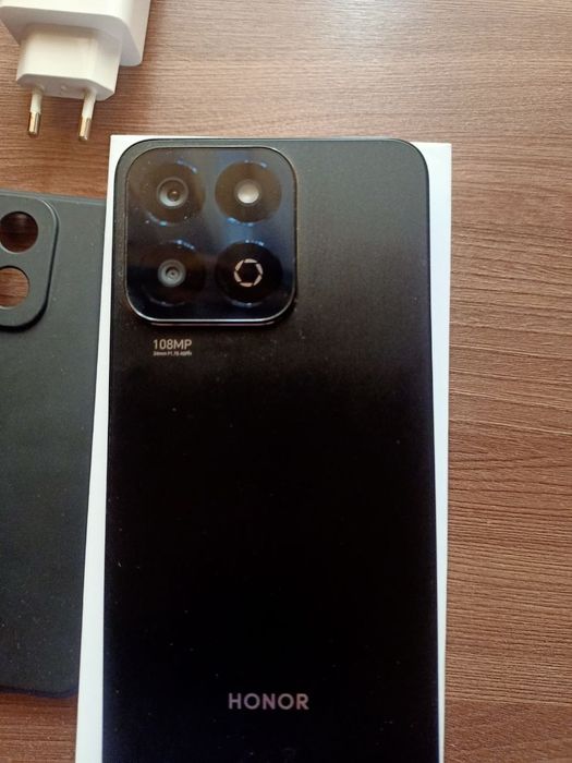 Продам телефон Honor X7C