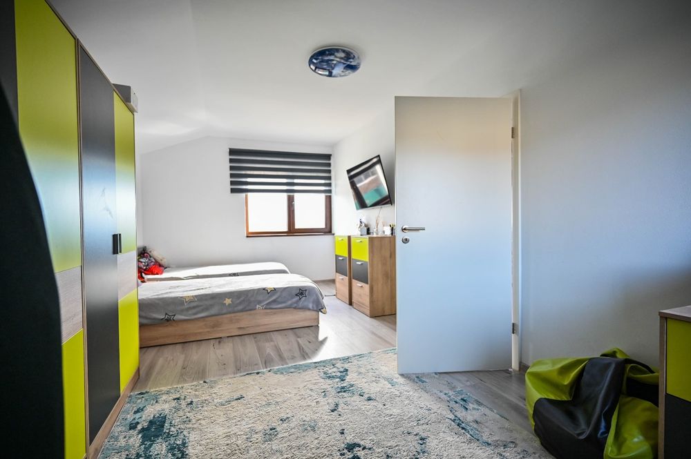 Inchiriez  Casa in Sanpetru