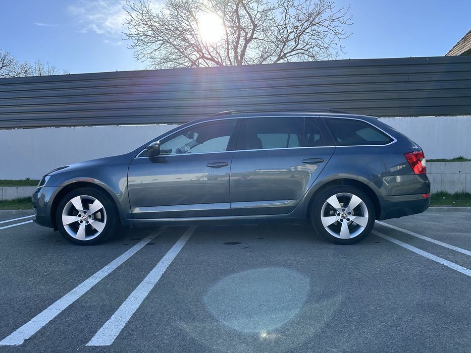 Skoda Octavia / 2.0TDI / DSG / Bi-Xenon / Înmatriculată / Webasto / TOP
