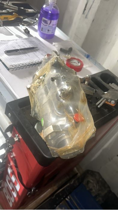 Vand pompa de injectie utb445