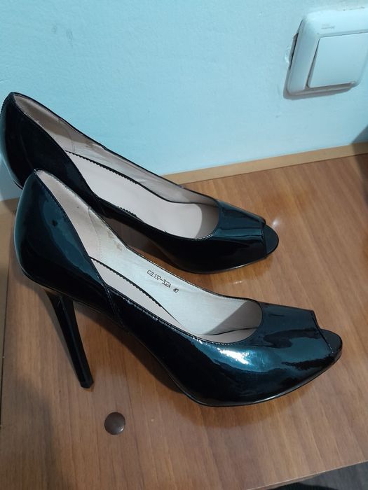 Туфли женские лакированные