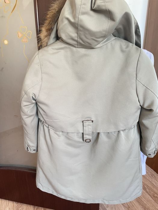 Продам парку для девочки