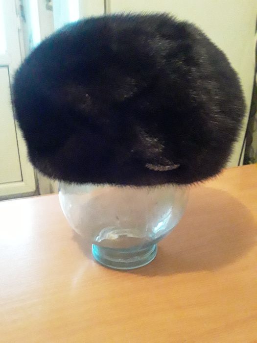 Продам Женские шапки