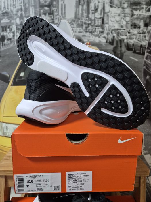 Обувки  Nike и Adidas