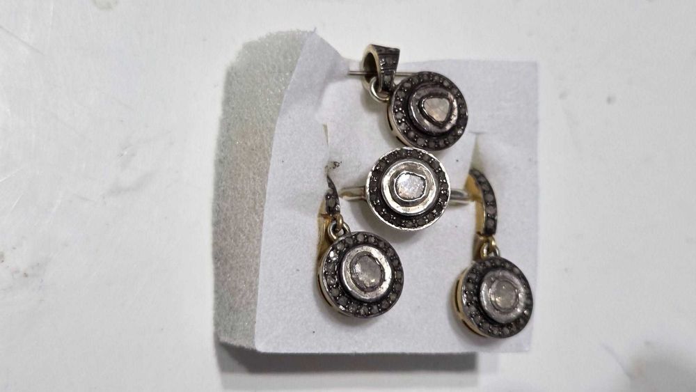 Set vintage argint aurit cu diamante