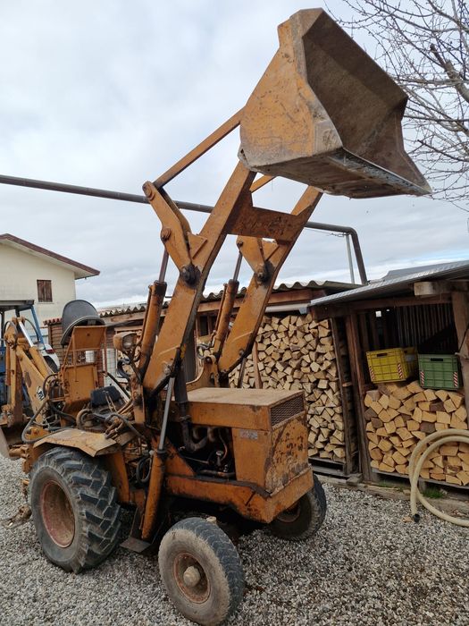 Mini buldoexcavator Fai