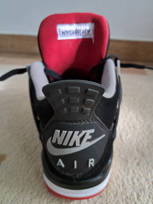 Nike Air Jordan 4 Bred