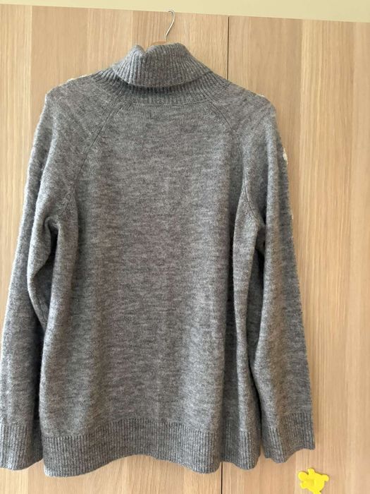 Нов пуловер Mohito M,