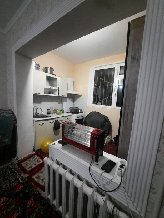 Сергели 5 Аренда 1 ком переделанная в 2х ком 1 этаж