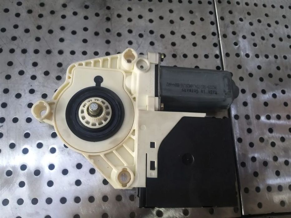 Motoras macara stanga fata vw golf 5 1k 992729103 7746002816 1k4837401e 1k0959701e 993360103