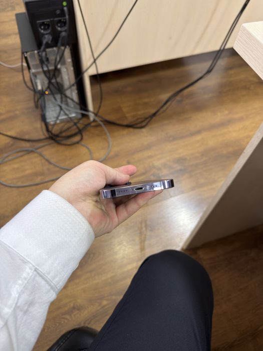 iPhone 14 Pro 1tb duall LL/A ekran dogi bor