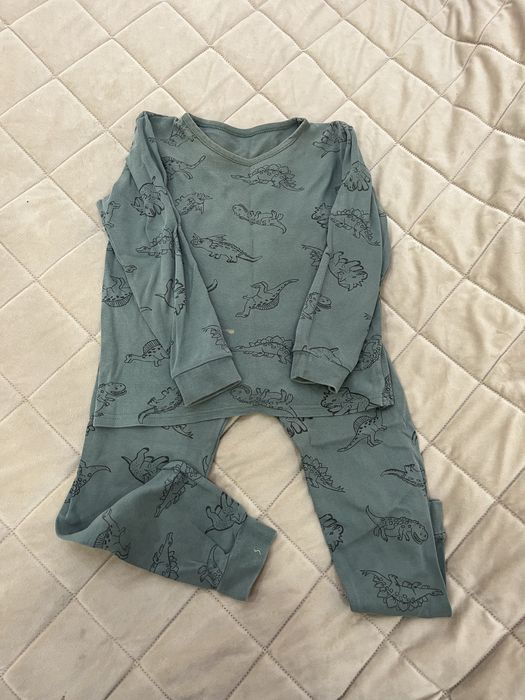 Продам одежду на мальчика, рост 130