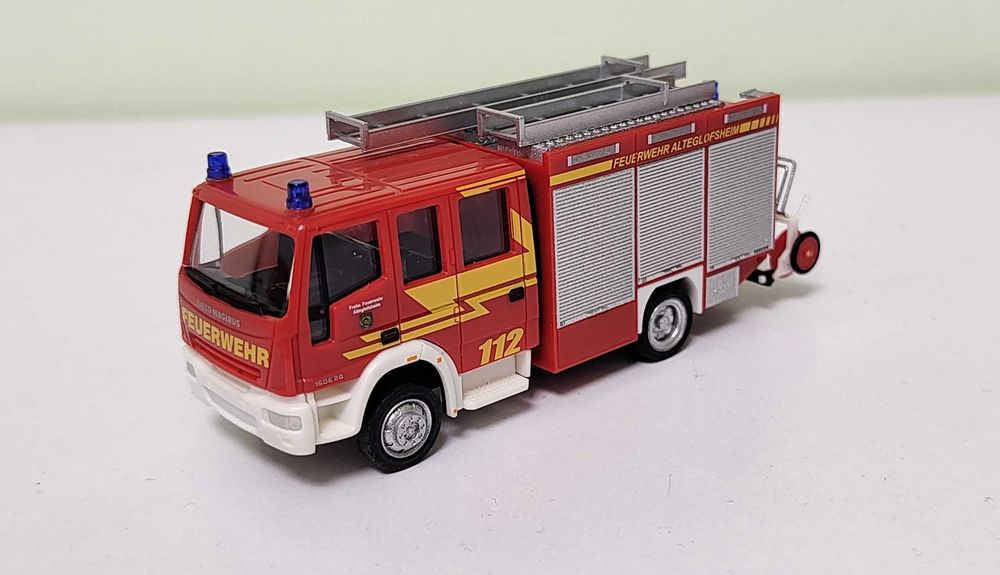 masinuta macheta 1:87 pompieri camion Iveco HLF Rietze 61207 nu HERPA