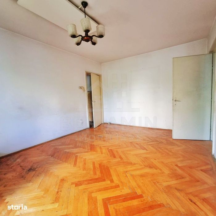 3 Camere- Etaj 1- Centrala Proprie- Florilor/Vlahuta