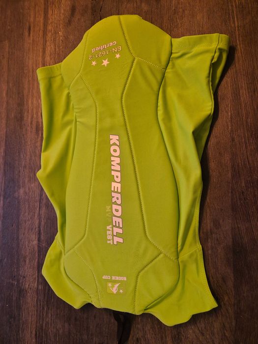 Vesta protectie coloana copii pentru diferite sporturi (ski/snowboard)