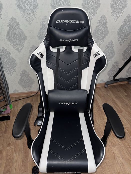 Очень удобный Игровой стул