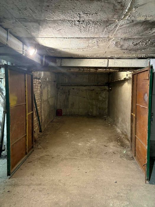 Гараж/паркомясто под наем