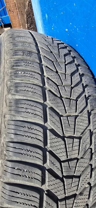 Зимни гуми Hankook Winter i*cept evo³ 225/60 R17 — DOT 4420,