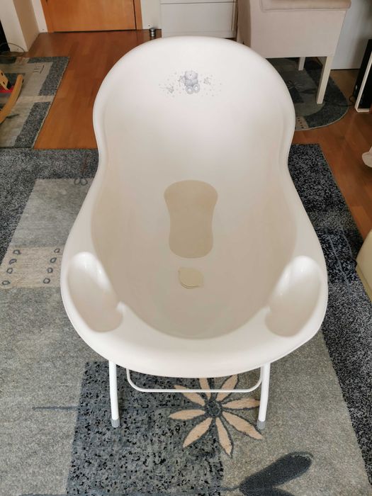 бебешка вана със стойка