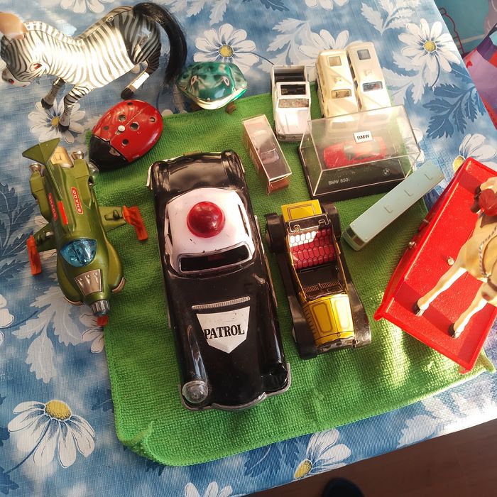 Lot jucarii diferite