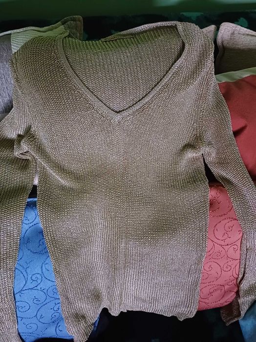 Bluze noi cu/ fara mâneca