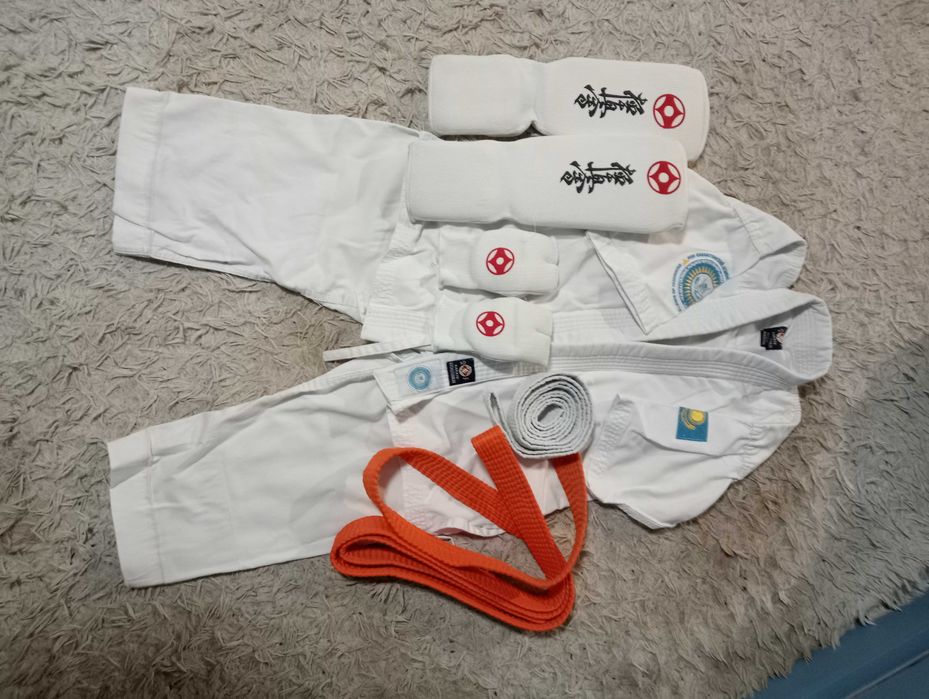 Продам кимоно б/у