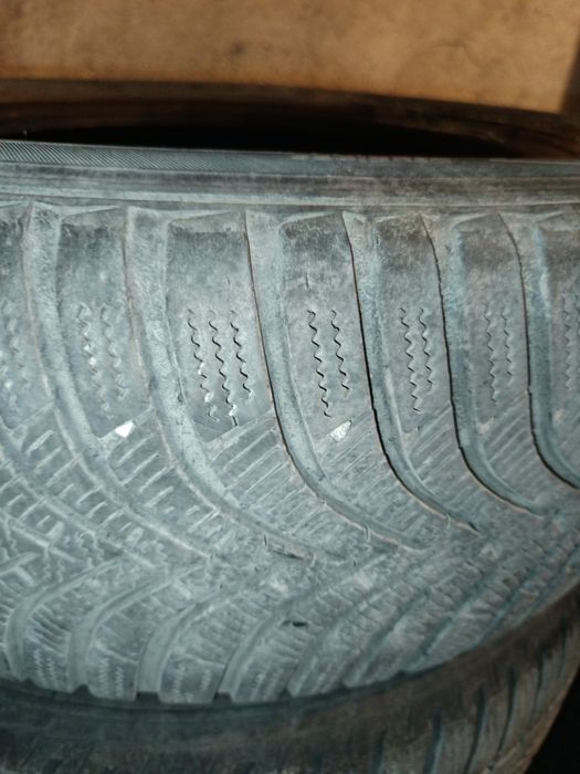 Продавам гуми  зимни 205/55/16