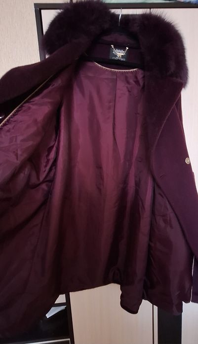 Продам зимнее пальто