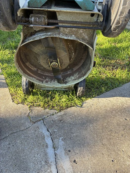 Електрическа косачка Makita ELM4621