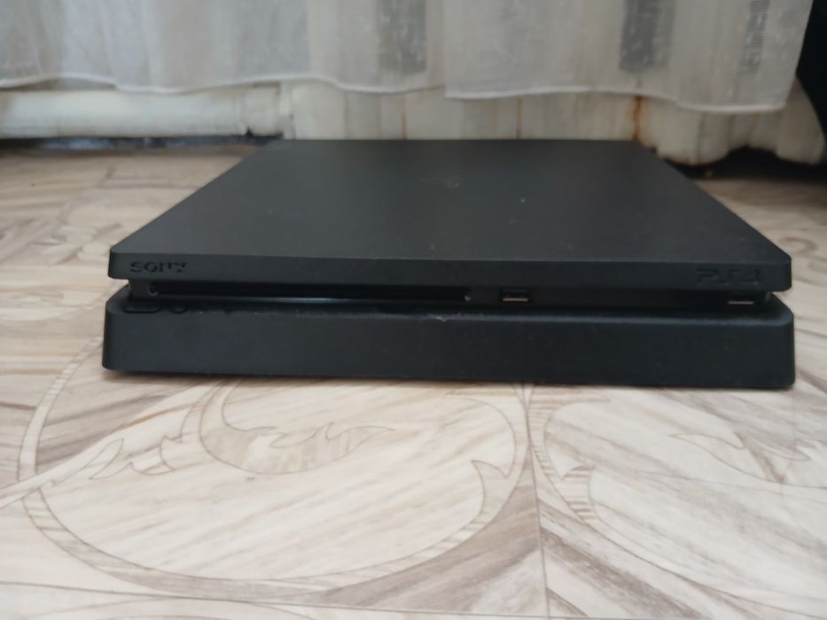 PS 4 Sony приставка