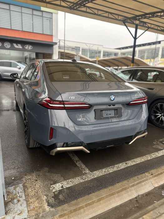 Bmw i5 35L dop opsiya