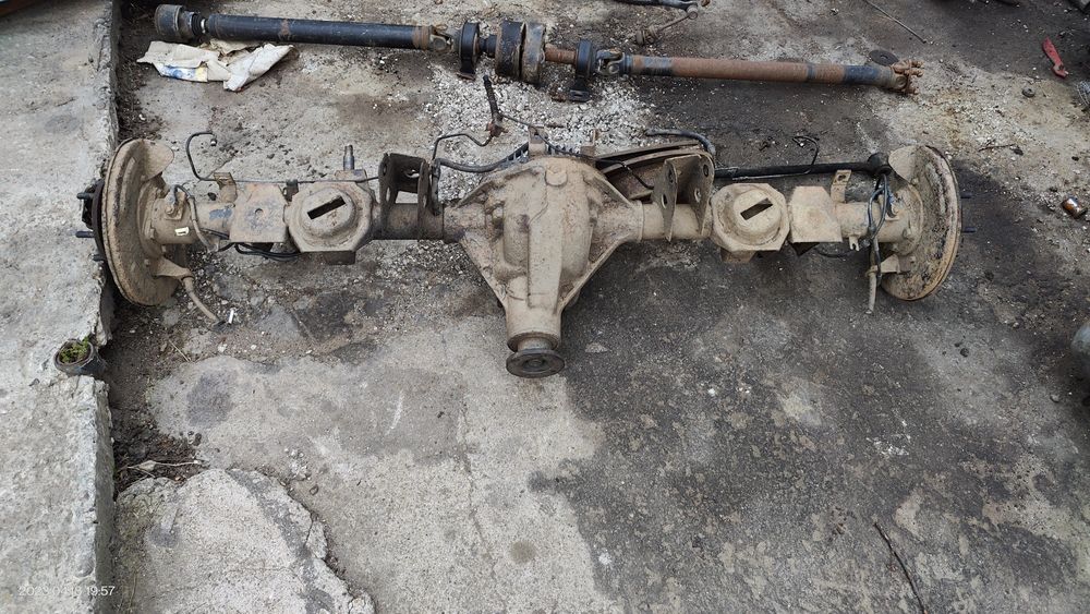 Заден мост за Rexton 2.7