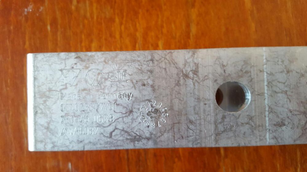 Brida prindere bucșe bara stabilizatoare Touareg Audi Q7