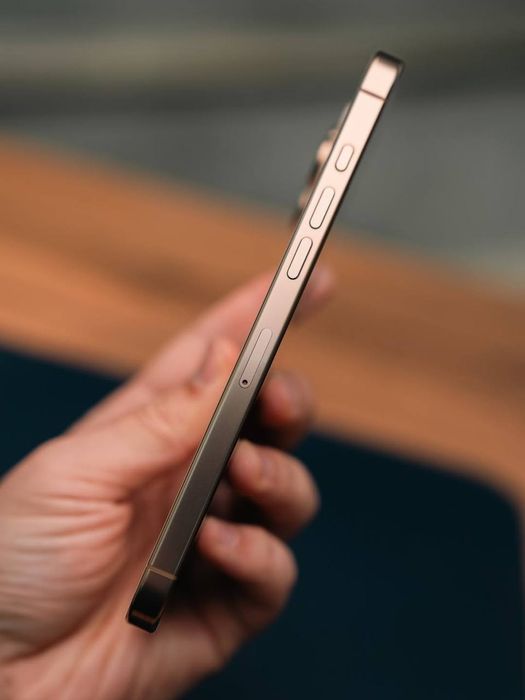 iPhone 16 Pro Max Desert Titanium 256gb