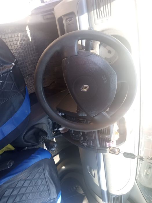 Vând Renault Clio simbol