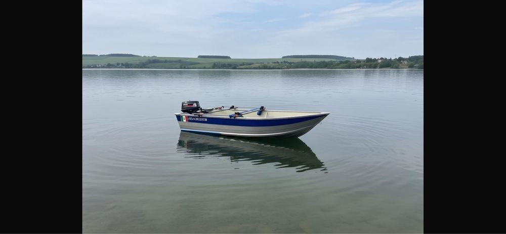 Barca aluminium marine 370 U