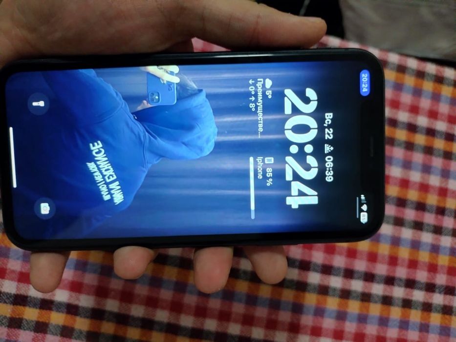 Продам айфон 11 идеальный