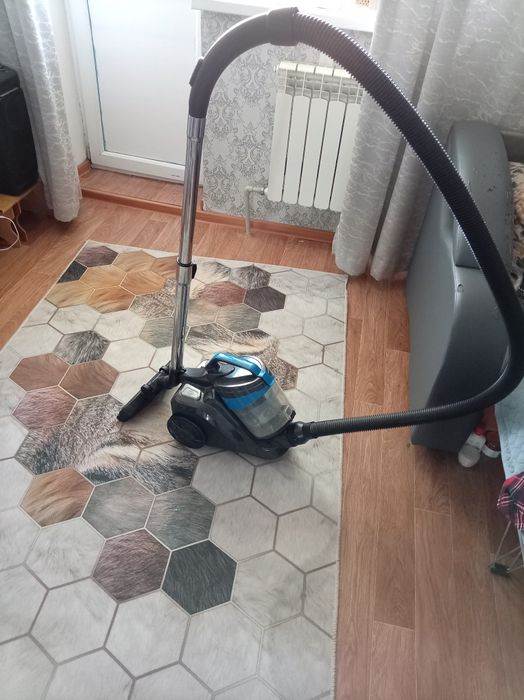 Продается  пылесос