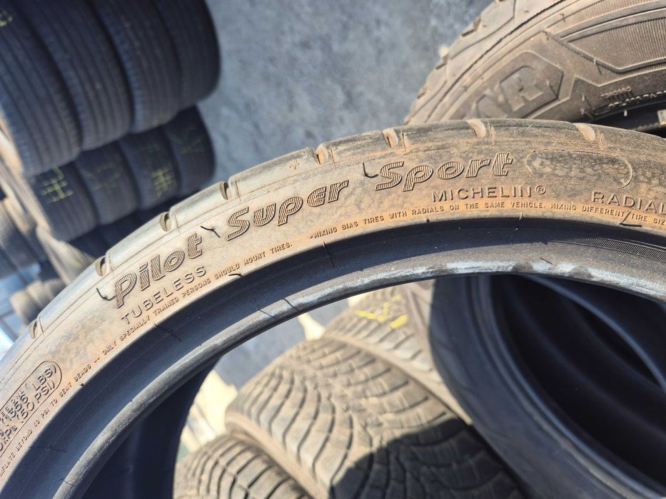 4 Anvelope de VARA - 235/35/19 - Michelin Super Sport - NOI - DOT 2016